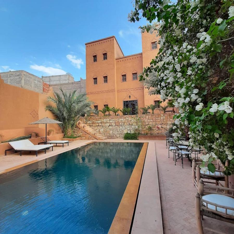 Отель Riad Bouchedor Уарзазат Экстерьер фото