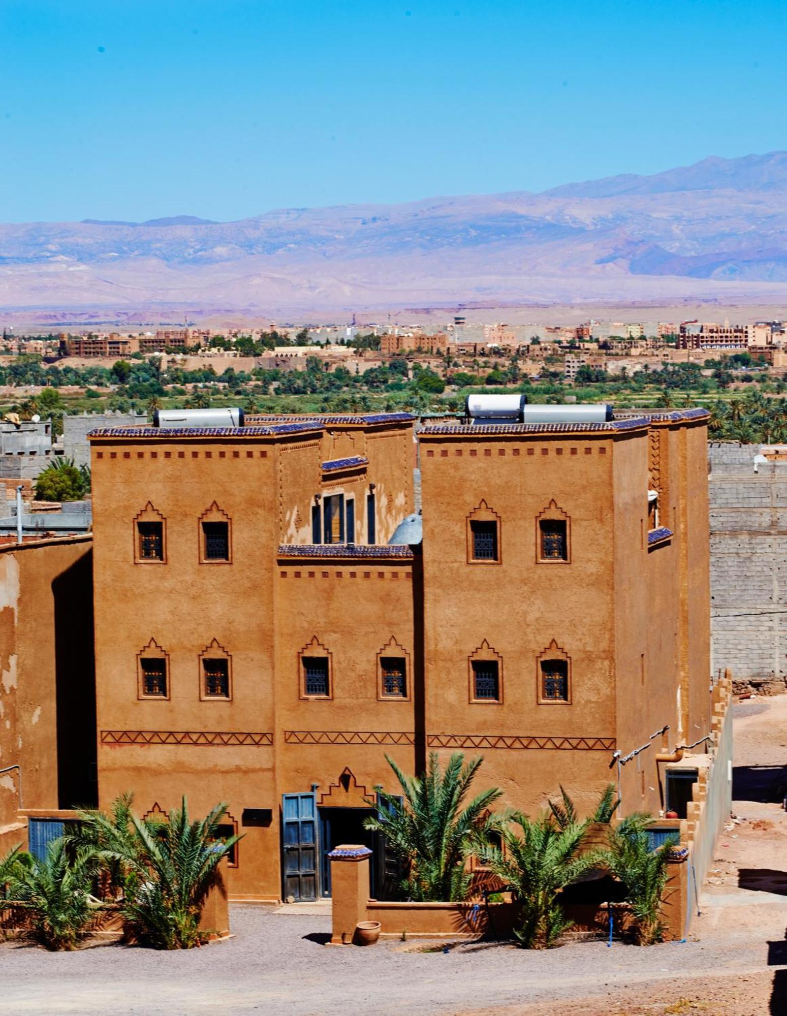 Отель Riad Bouchedor Уарзазат Экстерьер фото